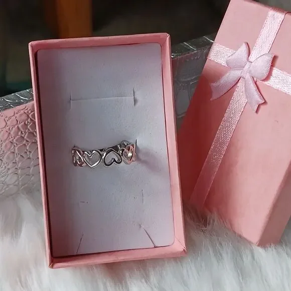 Sterling Silver Intertwined Hearts Band Ring - Size 7 & 8